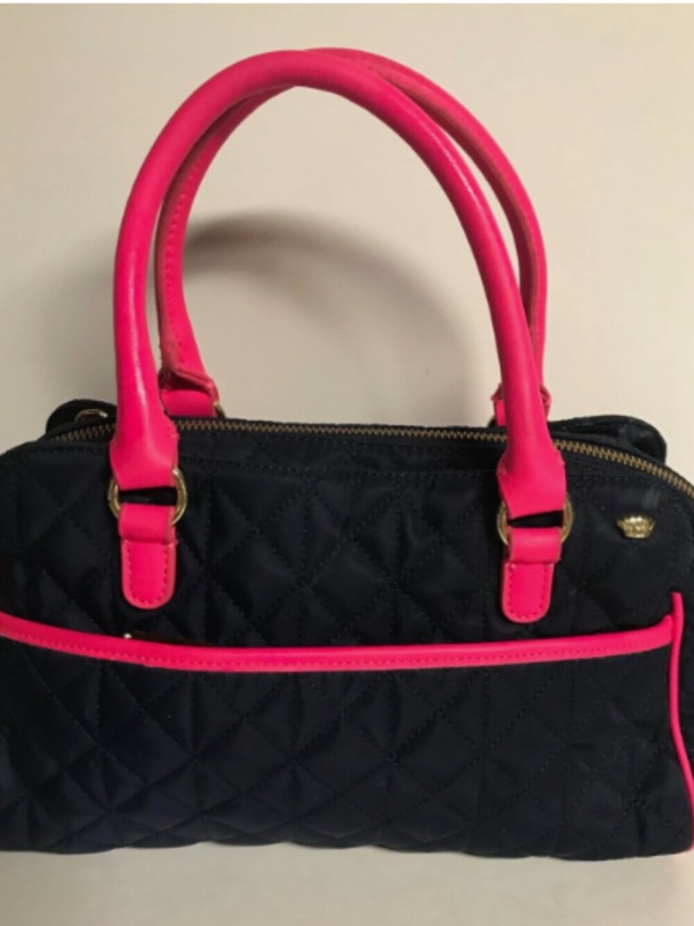 JUICY COUTURE NAVY/HOT PINK QUILLED NYLON HANDBAG